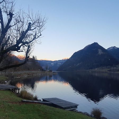 Appartements Direkt Am See Grundlsee Exteriör bild
